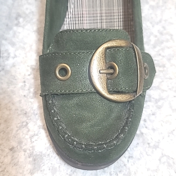 American Eagle Outfitters Green Faux Suede Women's Loafers - Picture 8 of 8